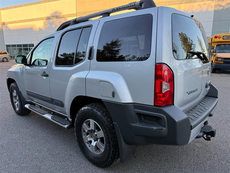Vehicle photo 10