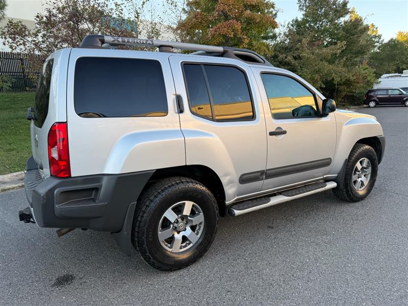 Vehicle photo 14