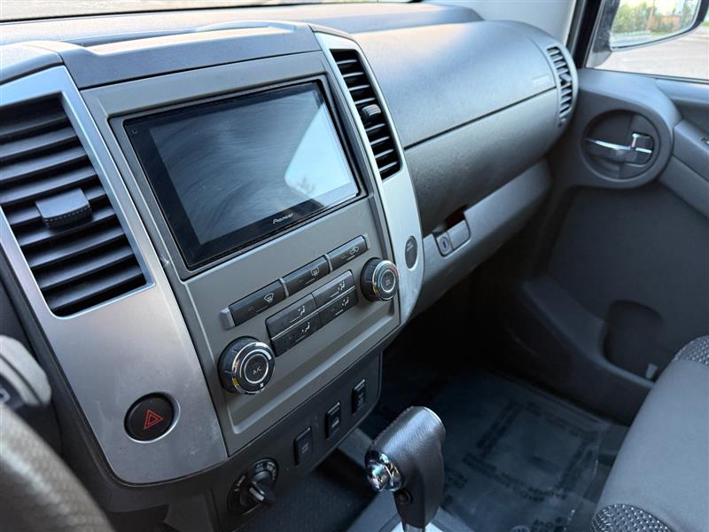 Vehicle photo 28
