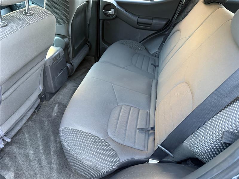 Vehicle photo 32