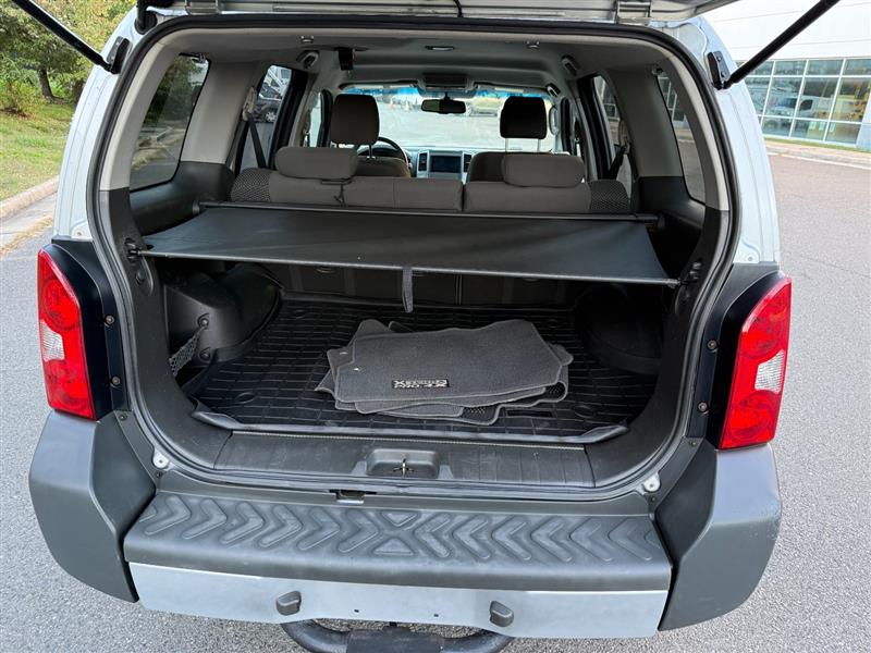 Vehicle photo 34
