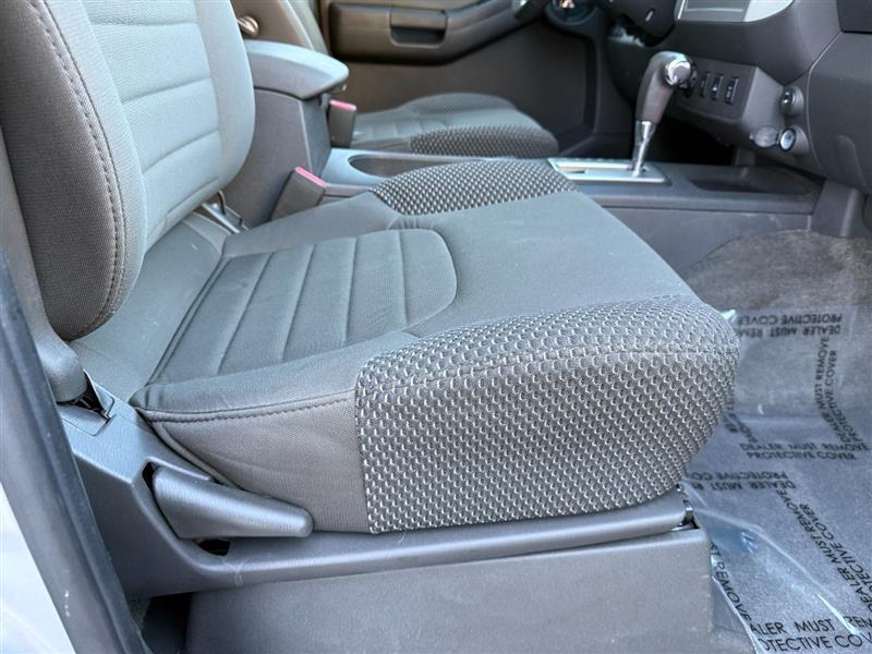 Vehicle photo 43