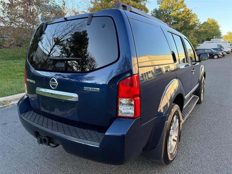 Vehicle photo 11