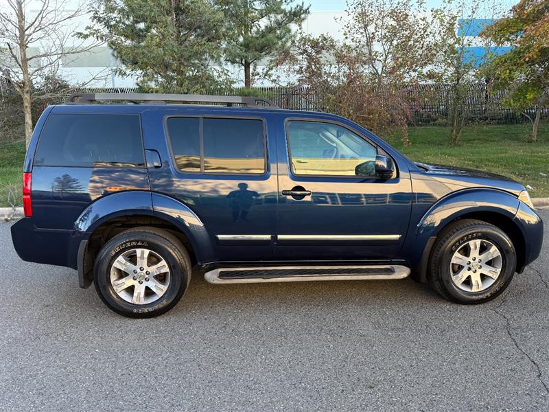 Vehicle photo 13