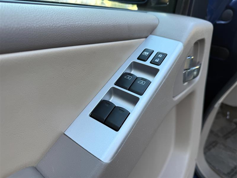 Vehicle photo 19
