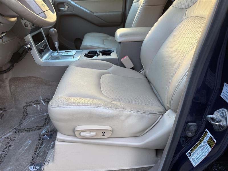Vehicle photo 21