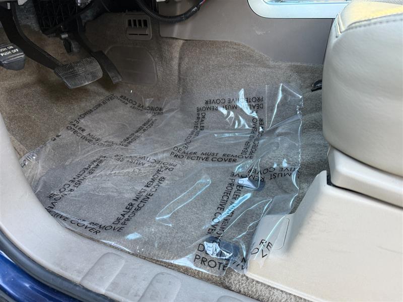 Vehicle photo 22