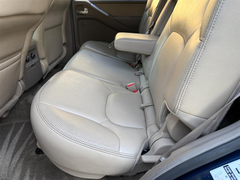 Vehicle photo 31