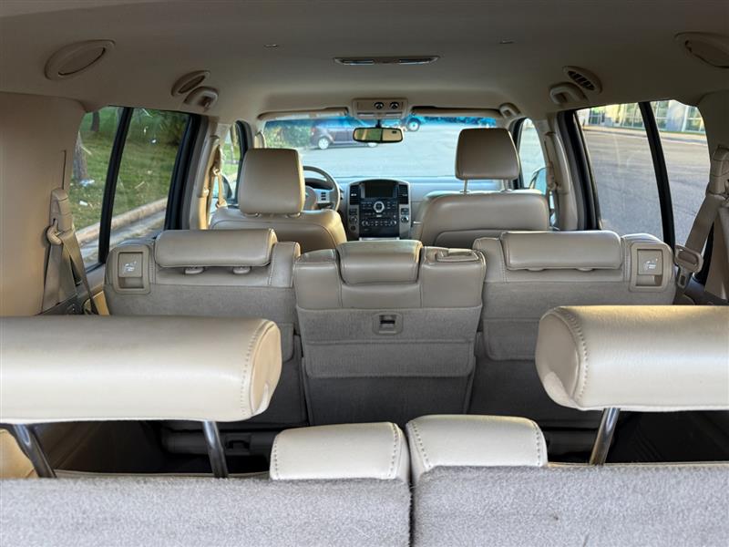 Vehicle photo 37