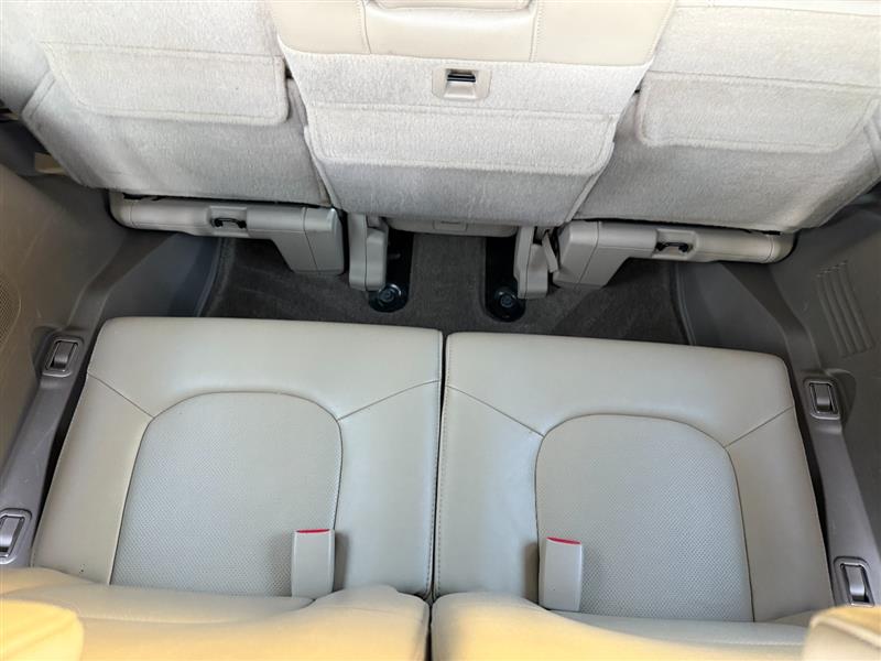 Vehicle photo 38