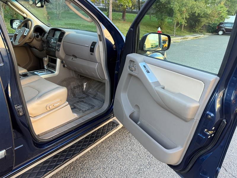 Vehicle photo 44