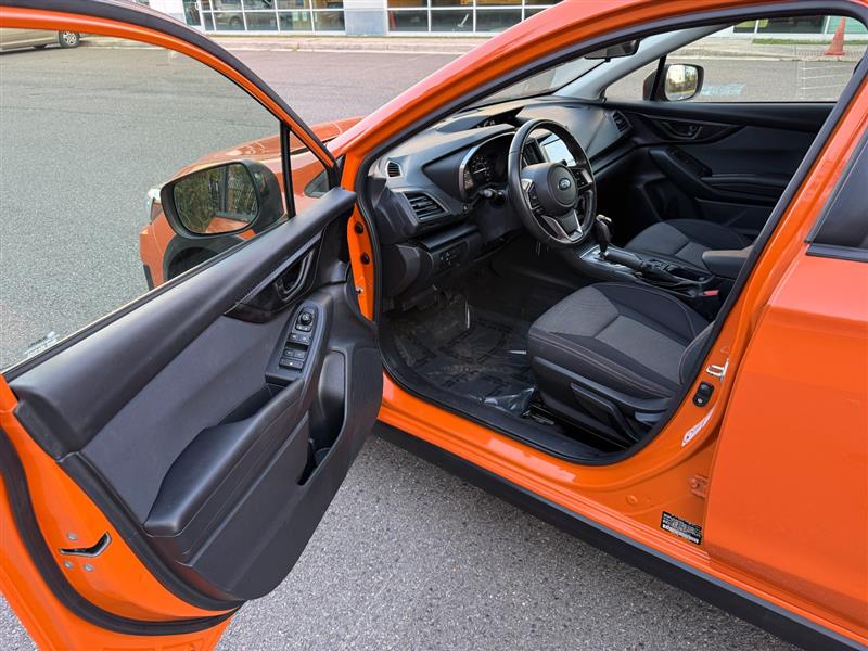 Vehicle photo 16
