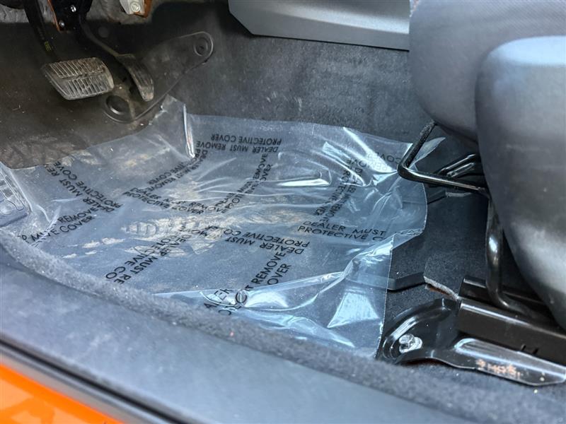 Vehicle photo 20