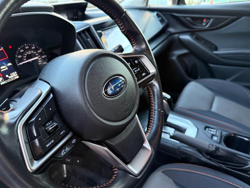 Vehicle photo 21