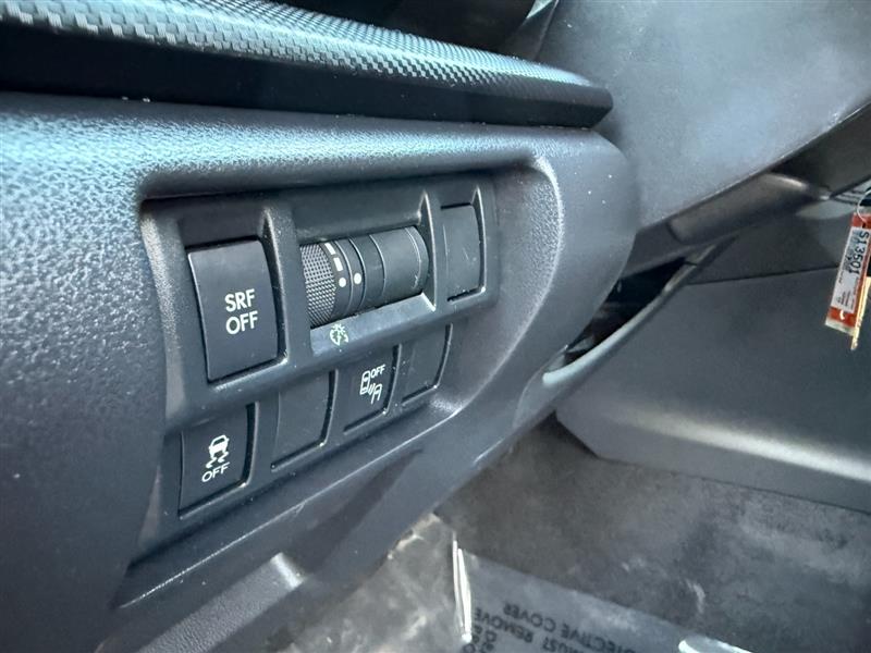 Vehicle photo 22