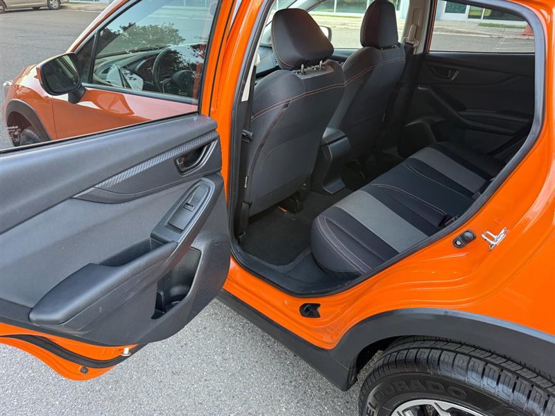 Vehicle photo 27