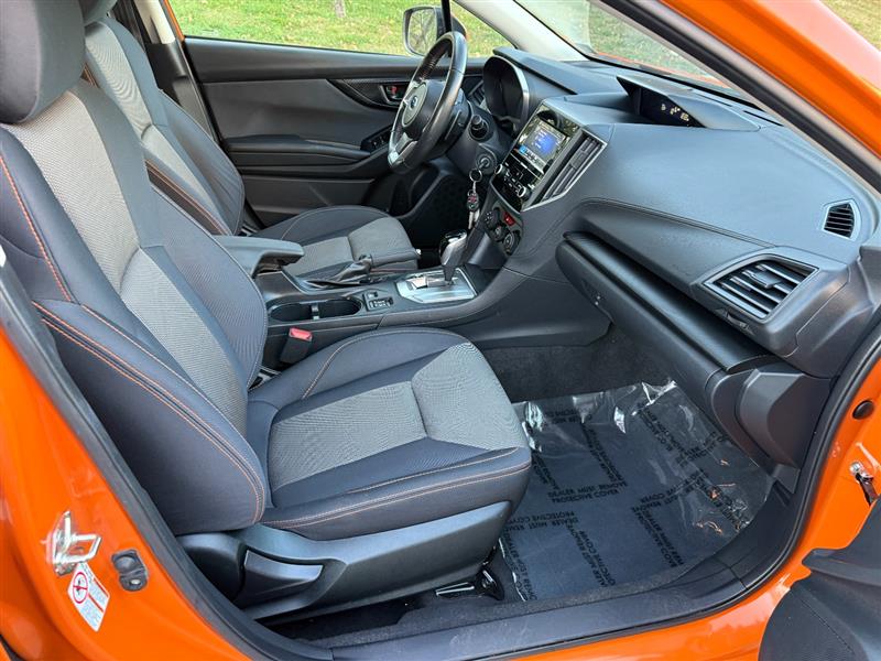 Vehicle photo 43
