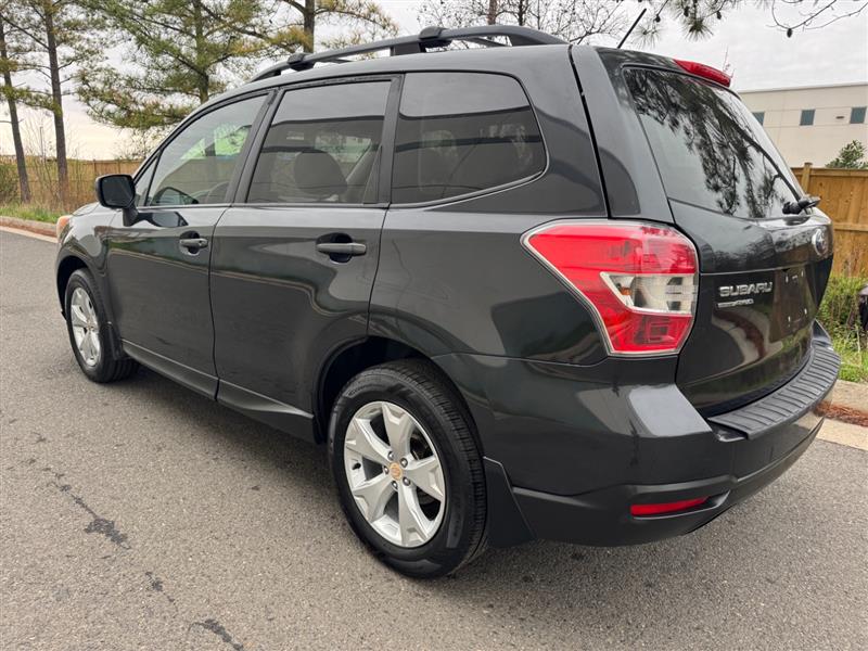 2014 Subaru Forester i Premium - Photo 11