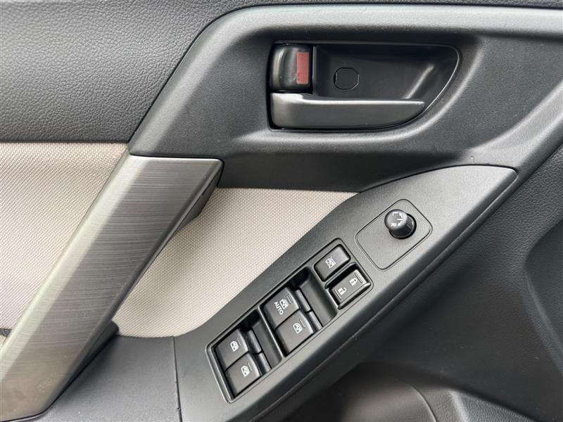 2014 Subaru Forester i Premium - Photo 30
