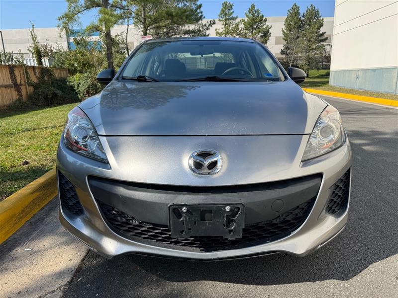 Vehicle photo 10