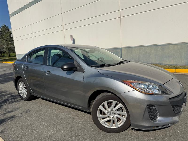 Vehicle photo 13