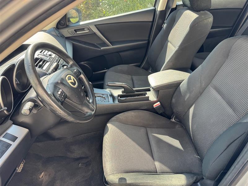 Vehicle photo 20