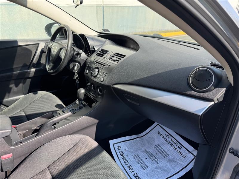 Vehicle photo 22