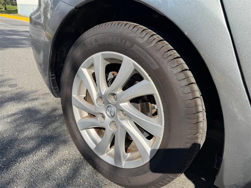 Vehicle photo 29