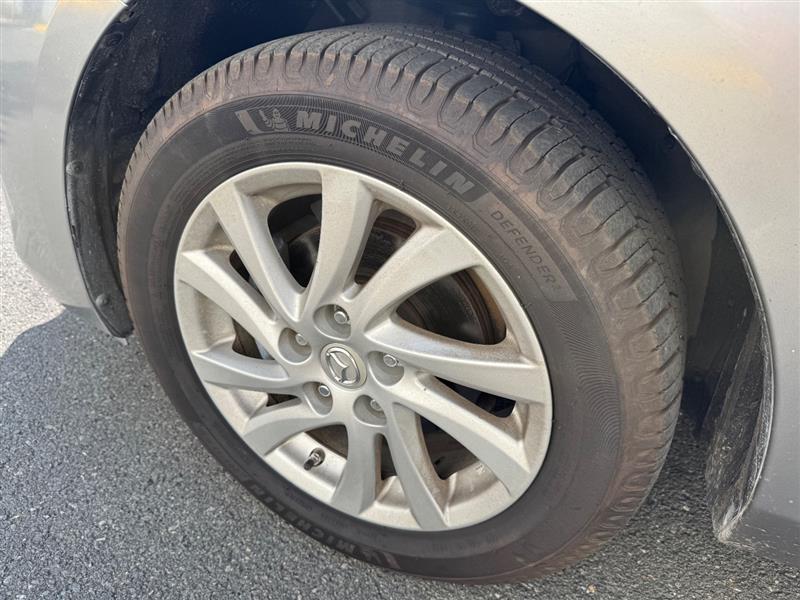 Vehicle photo 31