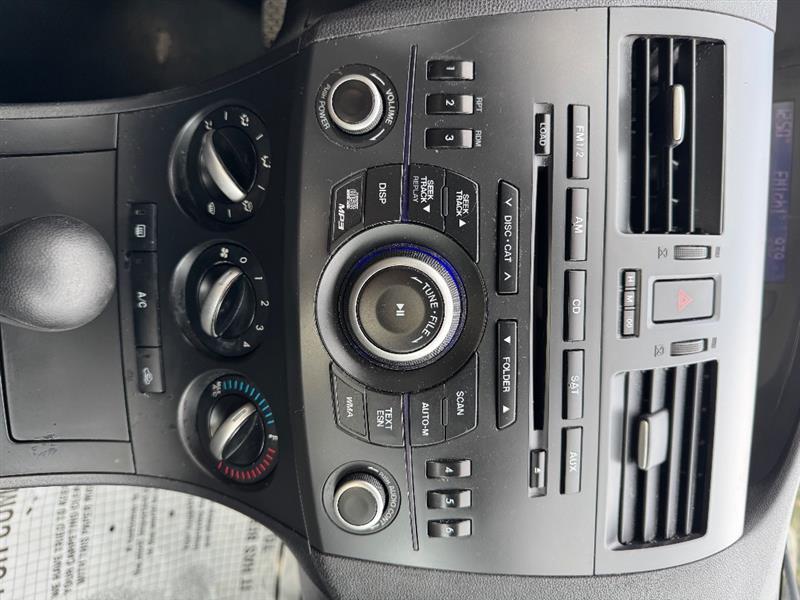 Vehicle photo 34