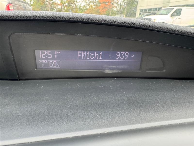 Vehicle photo 35