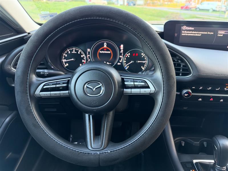 Vehicle photo 32