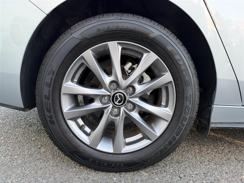 Vehicle photo 48