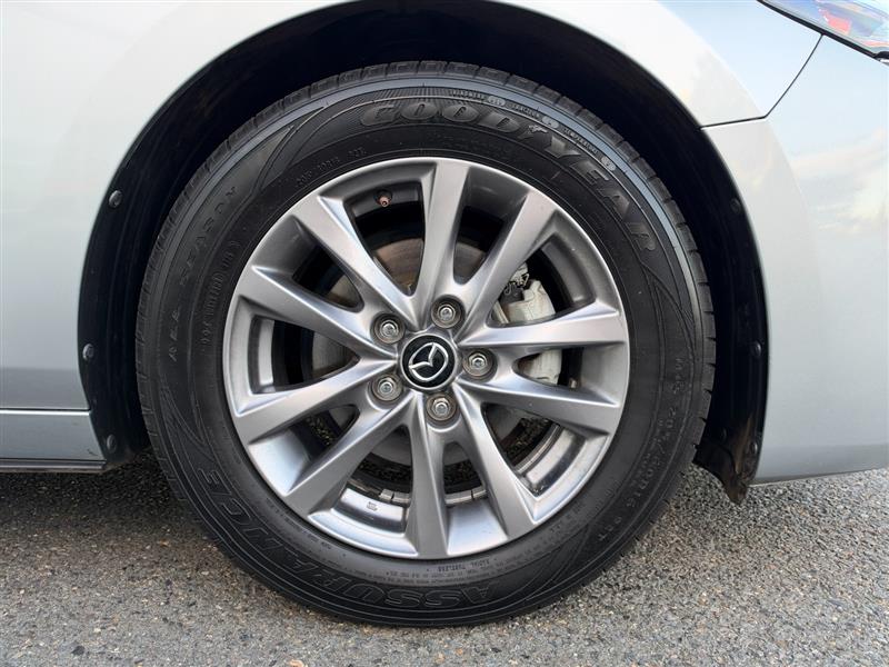 Vehicle photo 49