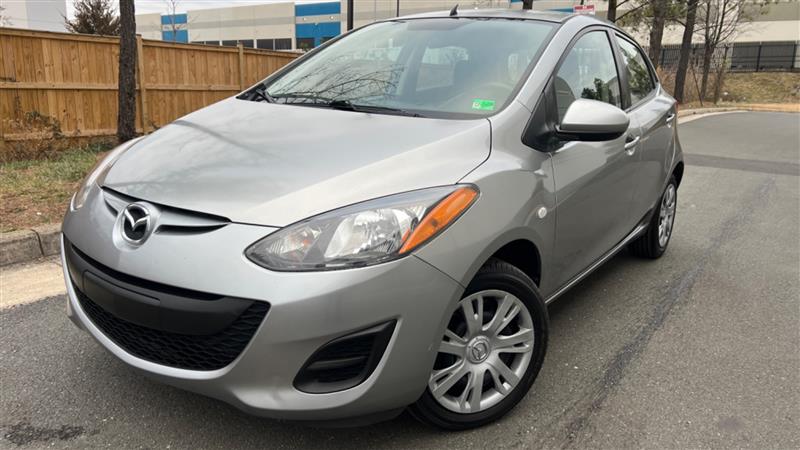 2011 Mazda Mazda2 Sport 5-Door Auto's photo