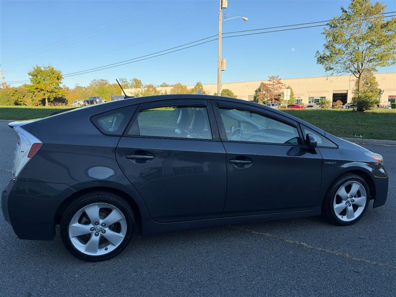 Vehicle photo 14