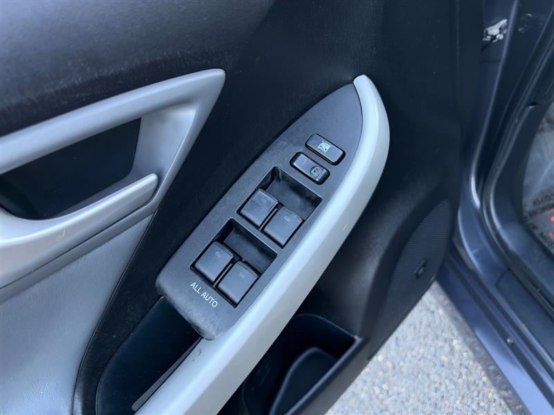Vehicle photo 19