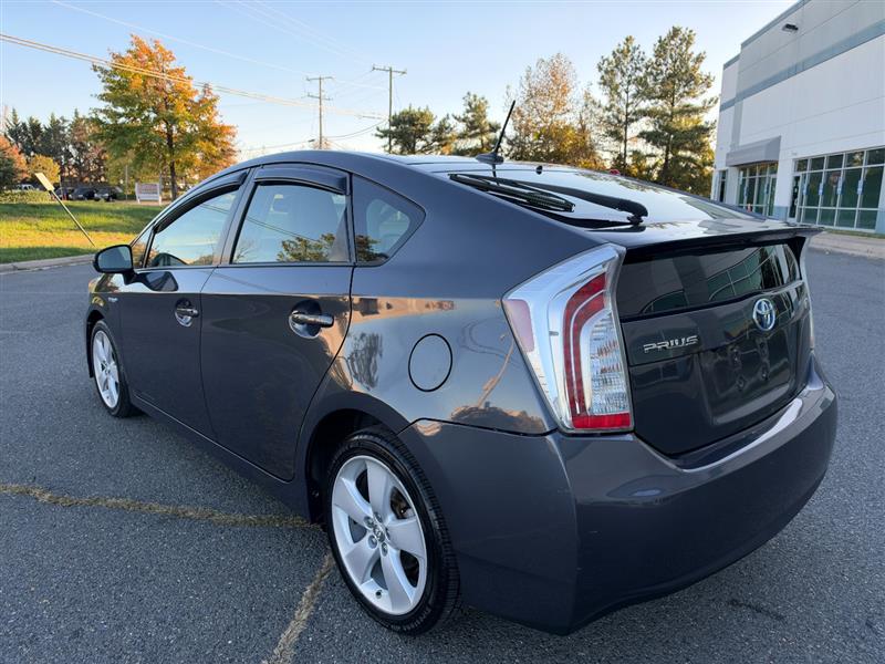 Vehicle photo 7