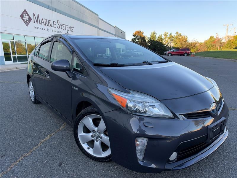 Vehicle photo 9