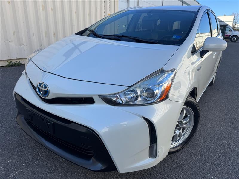 2017 TOYOTA PRIUS V Two/Five/Three/Four
