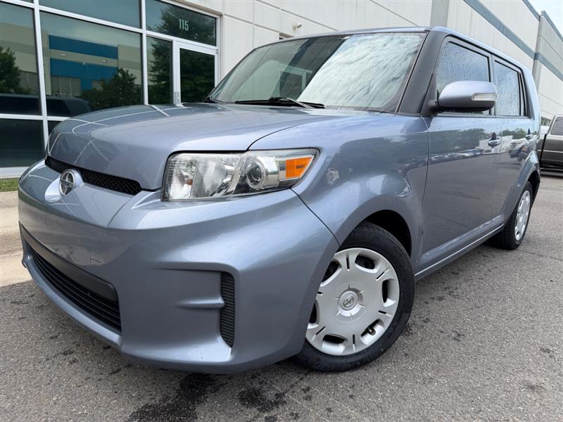 2011 Scion xB's photo