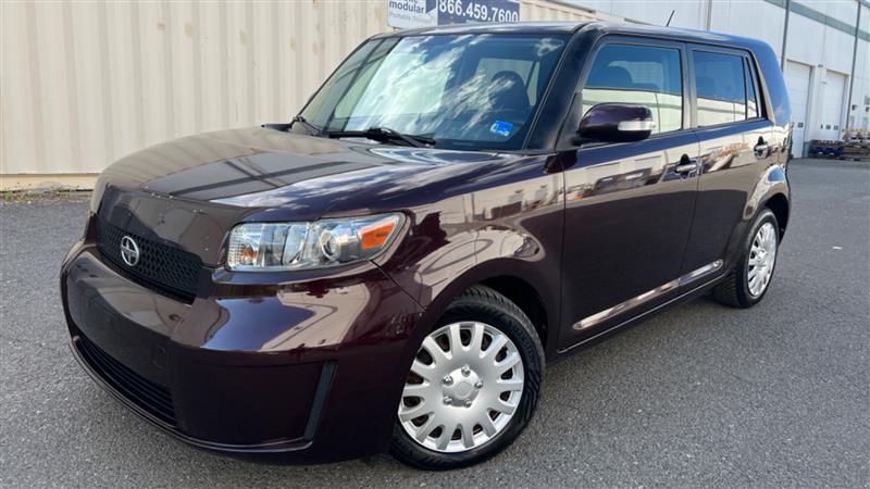 2010 Scion xB's photo