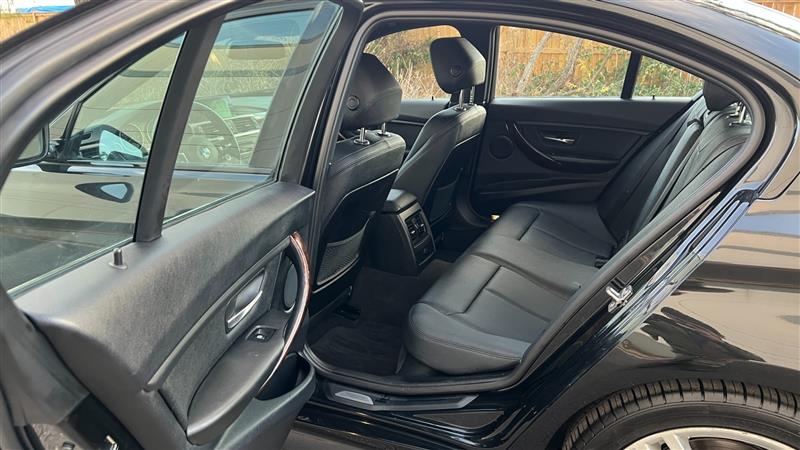 2014 BMW 3 Series 328i - Photo 24
