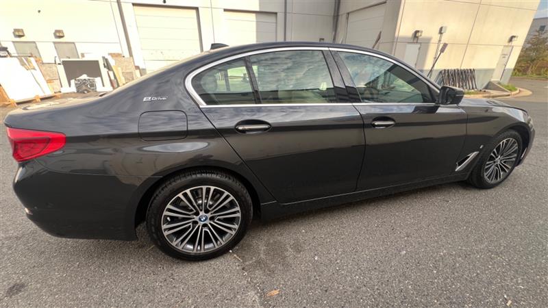 2018 BMW 5 Series 530e - Photo 20
