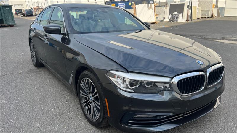 2018 BMW 5 Series 530e - Photo 23