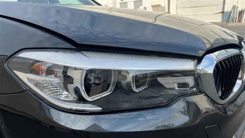 2018 BMW 5 Series 530e - Photo 25