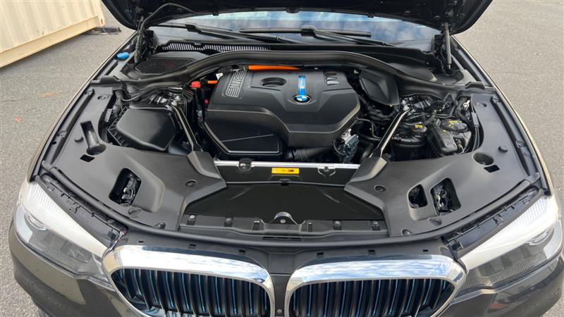 2018 BMW 5 Series 530e - Photo 29