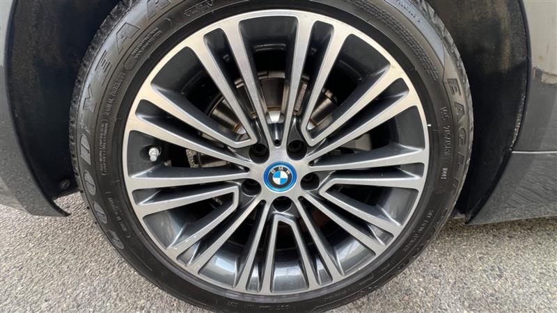 2018 BMW 5 Series 530e - Photo 32