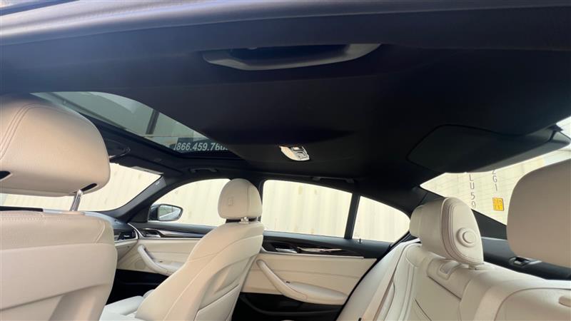 2018 BMW 5 Series 530e - Photo 47
