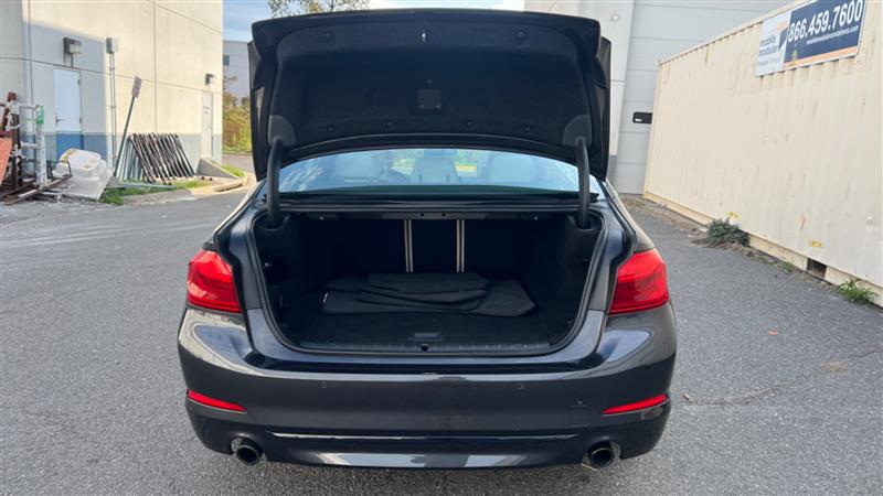 2018 BMW 5 Series 530e - Photo 49